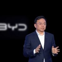 比亚迪掀桌子！新车首付3.98万+3年0息