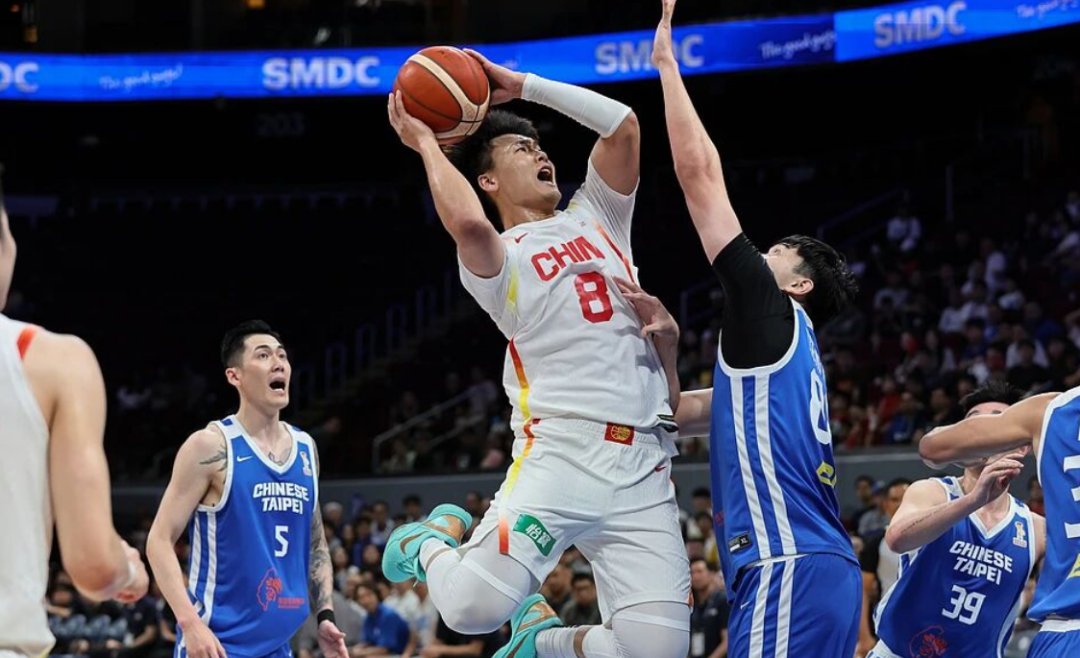 中国队11分逆转台北拿下胜利,赛后郭士强、赵睿痛哭,下战王俊杰、杨瀚森回归,将迎来强势晋级