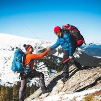 负重徒步时，登山杖真能省力护膝？关键看这4个变量