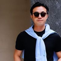 四五十岁的男人，尽量别穿短裤、紧身裤，换成这3种裤子更体面！