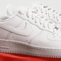 一万刀，秒没！Supreme不玩鞋，改玩邪？