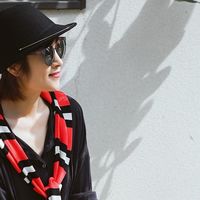 这4种大妈鞋子：自以为时髦，实际穿在脚上显老又土气，你有吗？