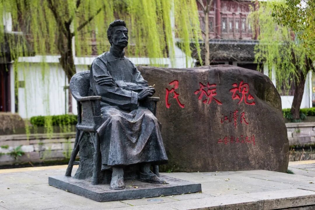 长大后,才发现鲁迅的文字是那么深刻