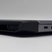 核显战神的黄昏？机械师曙光16Air：一台被严重低估的二手神机