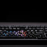 实测 SKN 青龙惊碳：碳纤维机身 + 高颜值，办公游戏党闭眼冲！