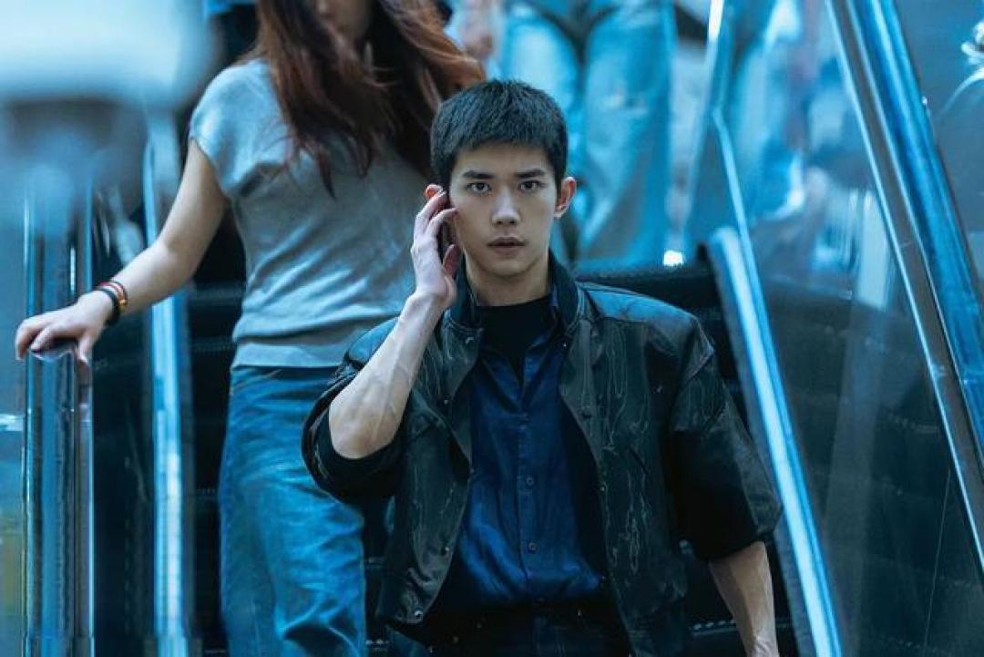 正在热映电影票房榜,《镖人》破11亿上升第二,第一票房突破37亿