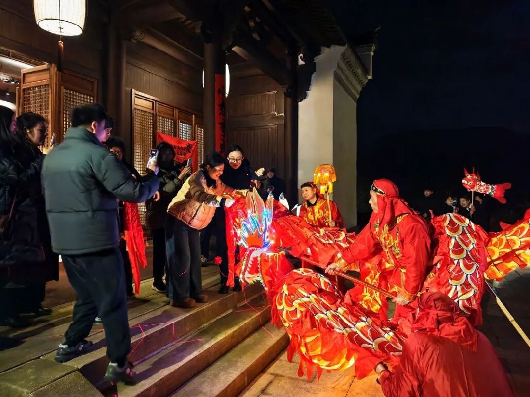 皖美宝藏小城 | 这座皖南小城，凭什么成为年轻人“携宠游”的首选
