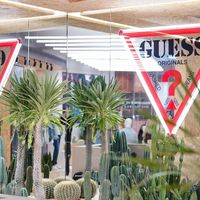 GUESS退出中国，轻奢品牌还值得青睐吗？3000+用户观点大碰撞