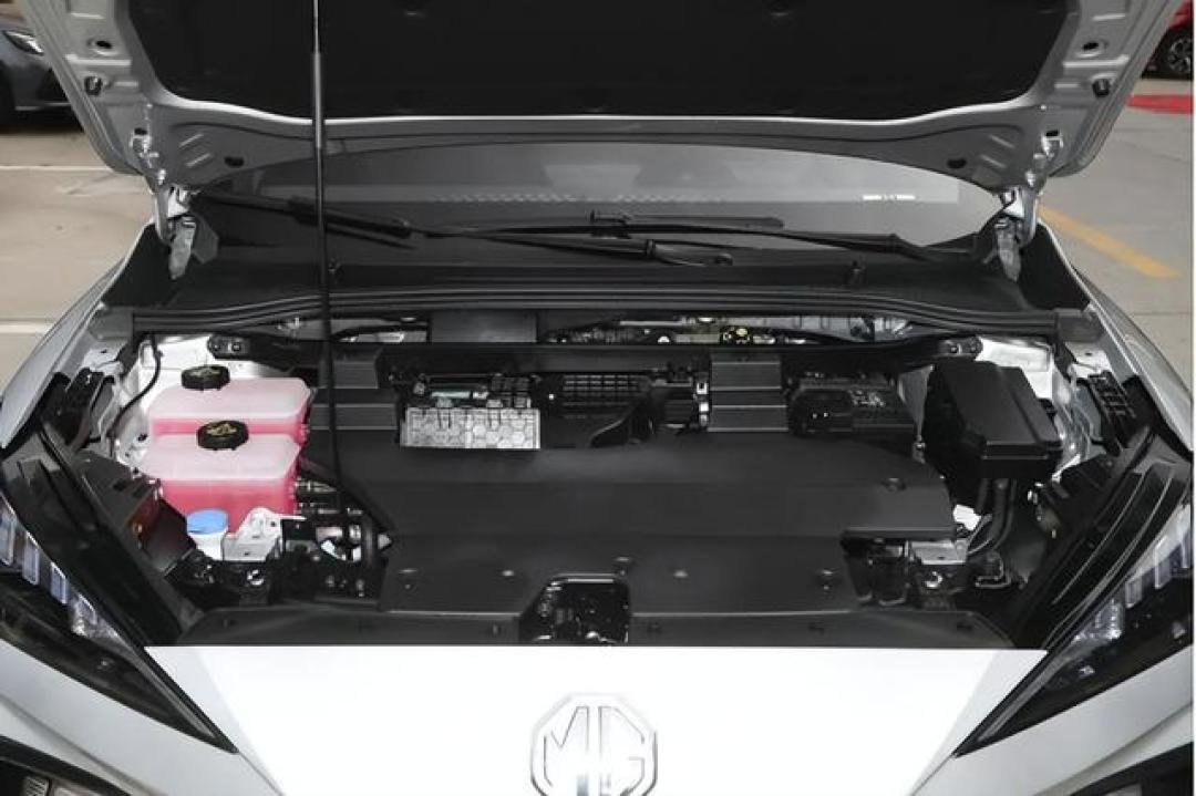 纯电轿跑上新!2026款名爵MG4 EV,激光雷达+城市NOA智驾拉满