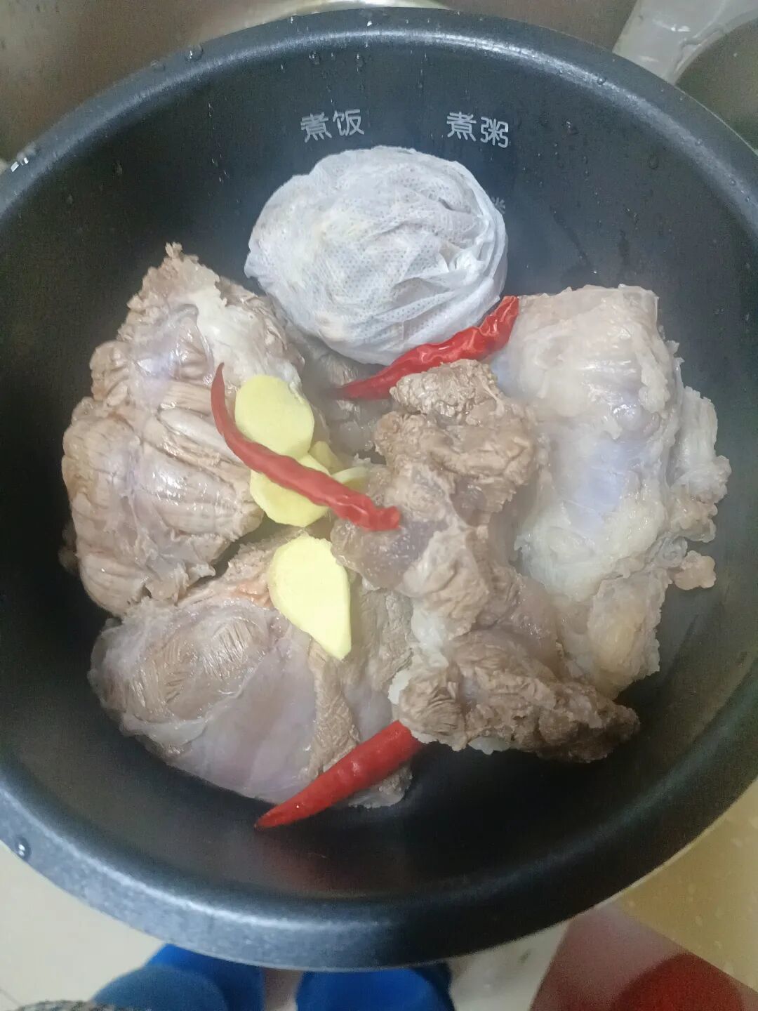 你们要的酱牛肉家庭版教程来了