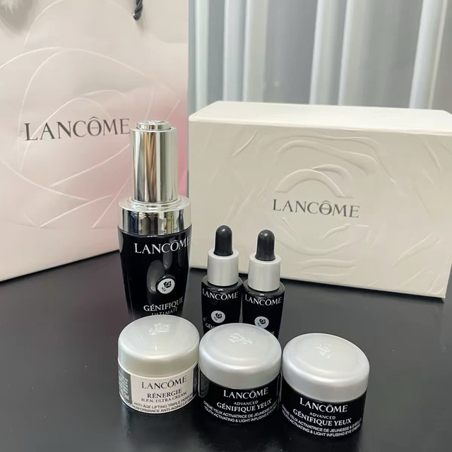 黄气·毛孔·松垮全搞定，兰蔻超修小黑瓶真实护肤分享