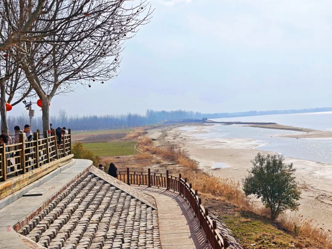 岁启新阳 春满山河
