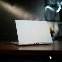 轻薄本和游戏本之间，如何选择一台兼顾工作与娱乐的笔记本？