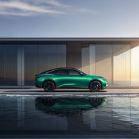 时装周级设计，极狐新阿尔法S5拿捏出行时尚感