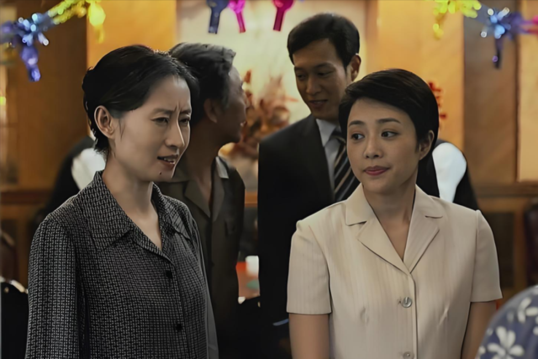父母爱情：十年后才看懂，葛美霞对待江亚菲，为何比亲闺女还亲
