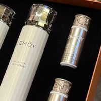 女神节送妈赢麻了！CEMOY白金水乳礼盒太贴心