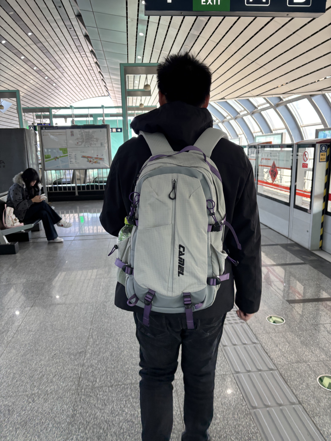 长期主义|极简出行,只带一个包就够了
