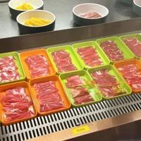 吃自助餐，尽量少吃的5类食物，老板：这人不是厨师，就是内行