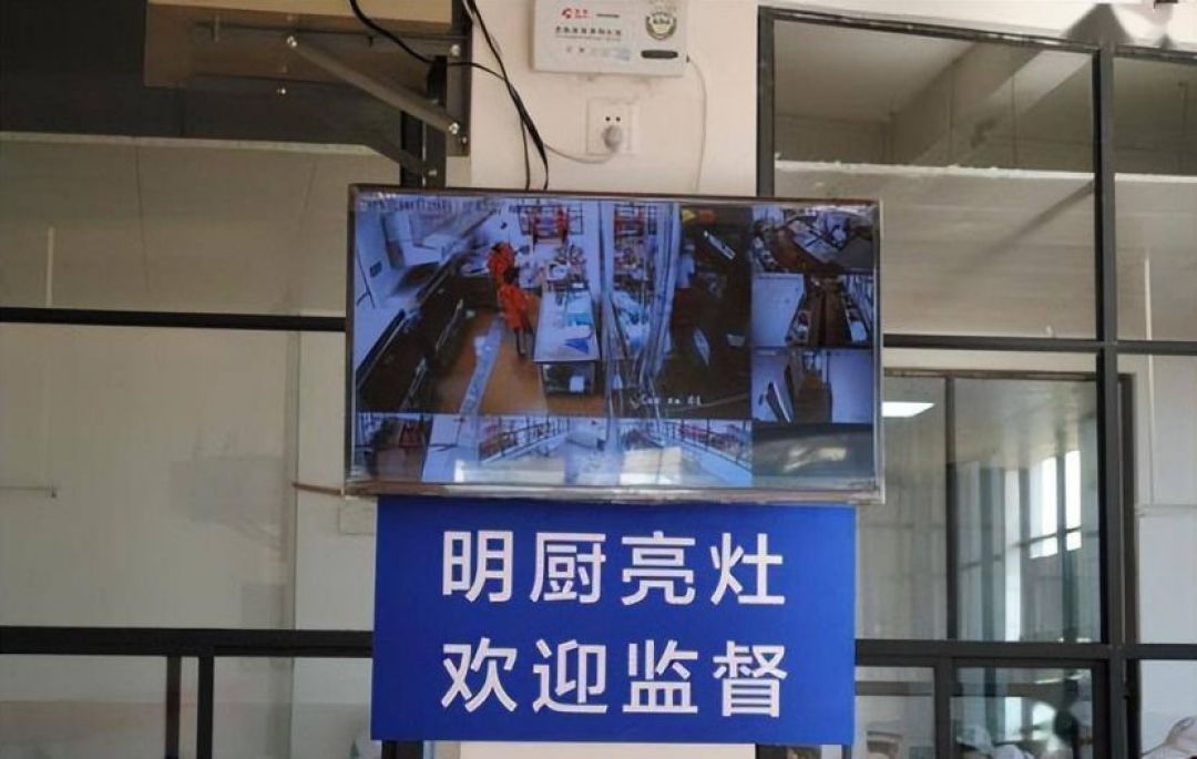 新学期校园餐大升级：AI当“监工”，智慧食堂守护舌尖安全