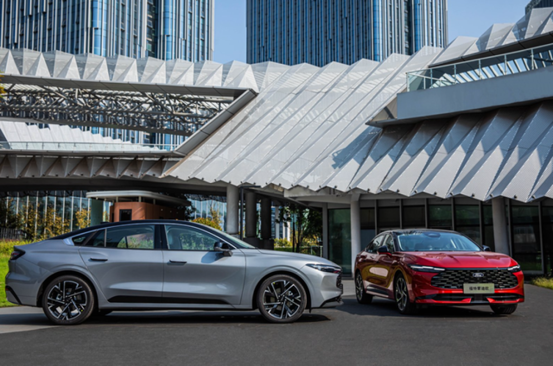 15万级B级车,2.0T动力+动感设计,福特新蒙迪欧适合你吗?