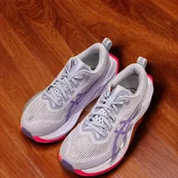 亚瑟士Superblast2是大体重福音还是高门槛陷阱？1200+跑者观点大碰撞