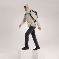 别乱买啦，始祖鸟beta系列冲锋衣该怎么选？