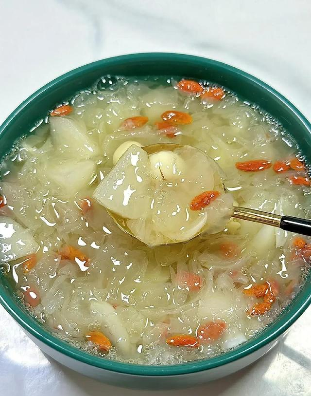 自带“黄体酮”的4种食物!隔天换着吃,还你少女脸,比护肤品强