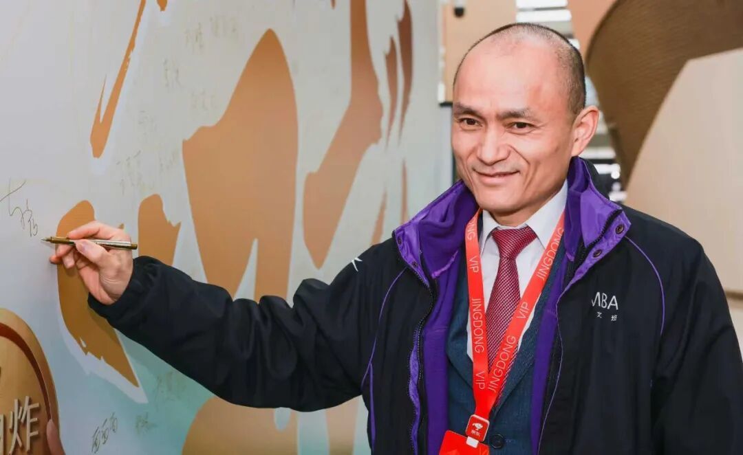 喜讯 | 陈宏荣获“新湖南贡献奖全省优秀民营企业家”称号