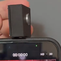 iPhone 16e惨遭毒手！后置摄像头改装，旋转直播神操作