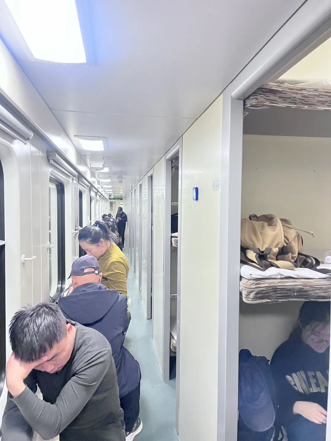还记得你曾经坐过的绿皮火车吗?周末重温绿皮Z236次列车。