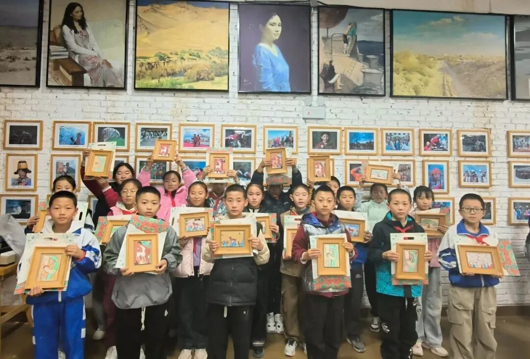 【奋进校园】触摸千年文脉 研学点亮童心——瓜州县沙河乡中心小学部分师生赴敦煌开展研学实践主题教育活动