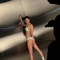 世界第一美女林珍娜，穿CK内衣大秀完美身材，太绝了》