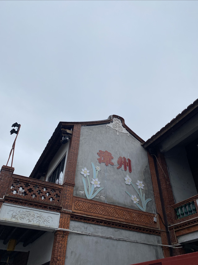 这座美食无死角的小城，爆火只是时间问题，好吃还不贵