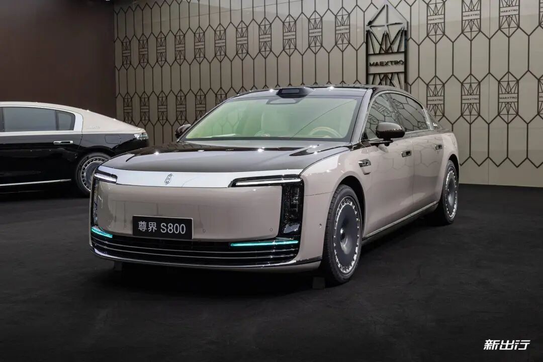 首搭 896 线激光雷达 静态体验新款尊界 S800