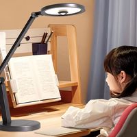 大路灯照度均匀度碾压台灯，但屏幕挂灯才是电脑党护眼最优解