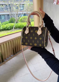 实用优雅：红蜻蜓波士顿包推荐