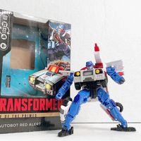 有点帅也有点怪——孩之宝 天尊世代 A版 红色警报