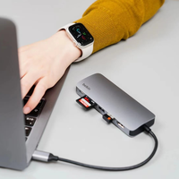 MacBook Neo接口太抠？这5款扩展坞+键鼠方案，按预算闭眼入