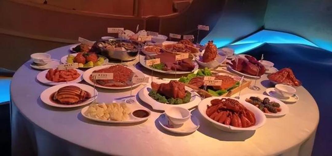 免签老外回国后绝食:中国饭太香,白人饭吃不下!