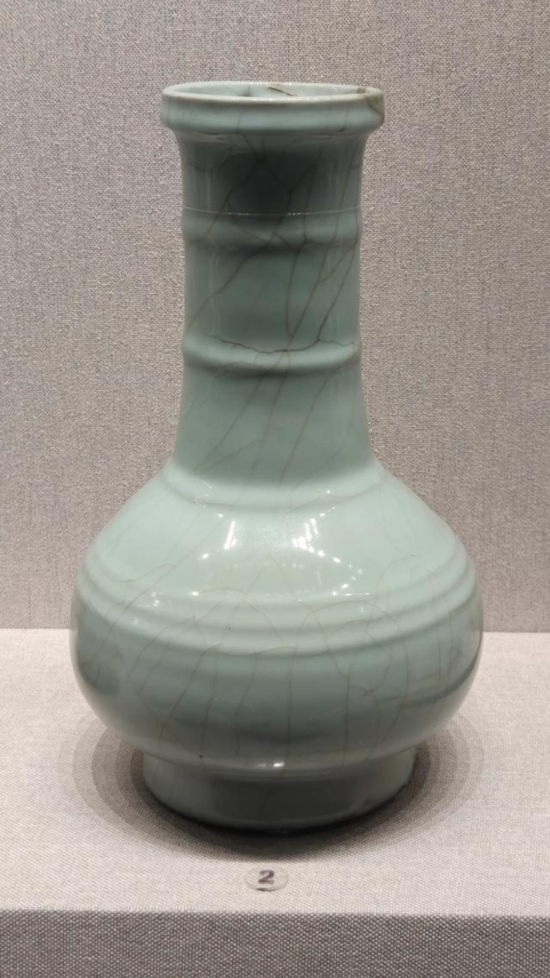 故宫博物院禁止出境陶瓷珍品赏析(一)——宋代青瓷双绝