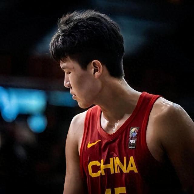 郭士强的终极考验！用好杨瀚森=救中国男篮？这个夏天见分晓