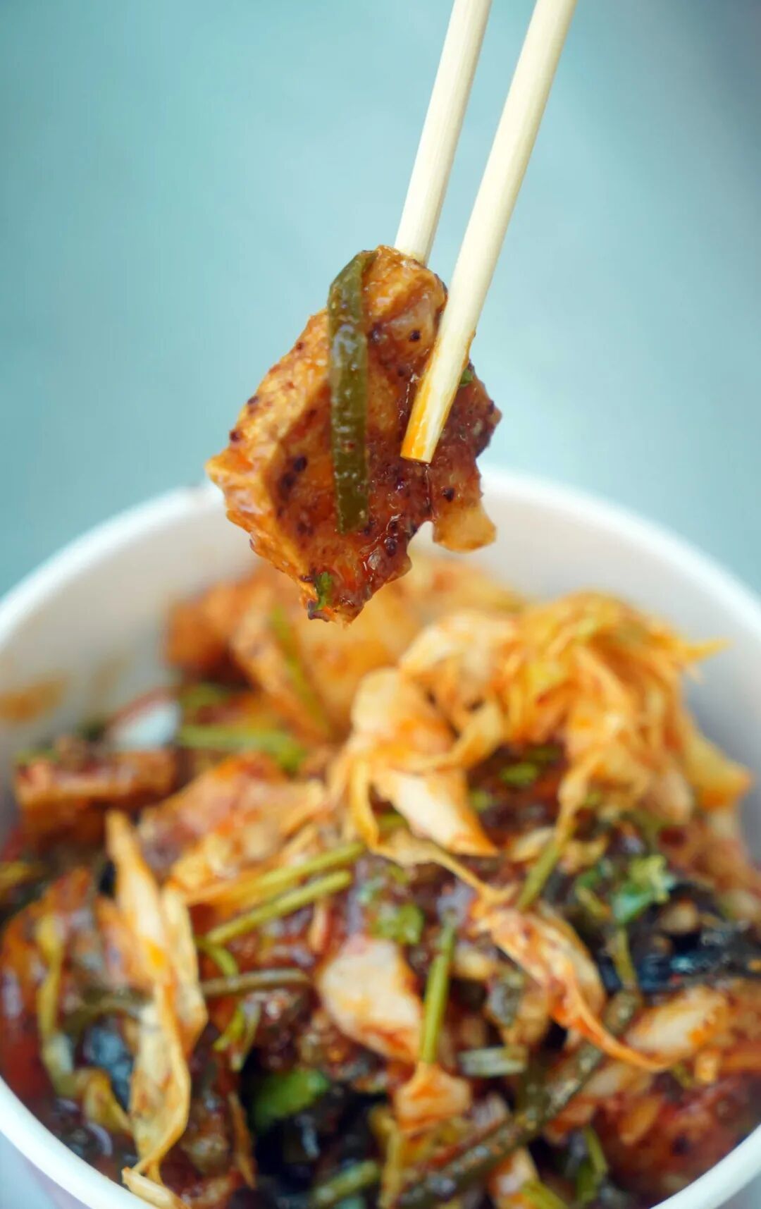 心急吃得了热豆腐 肖老板泡菜豆腐吃的就是豆香味