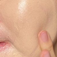 新品娇韵诗双萃粉底液测评！瑕疵混油痘皮10h真实记录、有点犹豫……