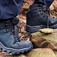 撞鞋多次发现，不是萨洛蒙买不起，而是这4个国货品牌更有性价比