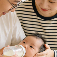 宝宝奶粉喂养，怎么选泡奶机 这份攻略请收好