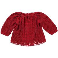 春日出游必备！这件镂空蕾丝正红色毛衣，领口解开拍照也太出片了