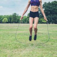 快走 vs 跳绳：新手如何选？我们汇总了127位用户真实体验，结论在这