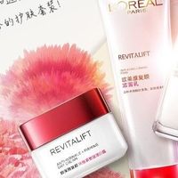 给妈妈的「抗老修护礼盒」，她逢人就夸我会买