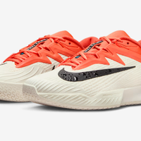 Vapor偏硬提速猛，Court缓震耐穿稳：选网球鞋先看打法与脚型