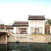 大钲，救活瑞幸，又买下蓝瓶